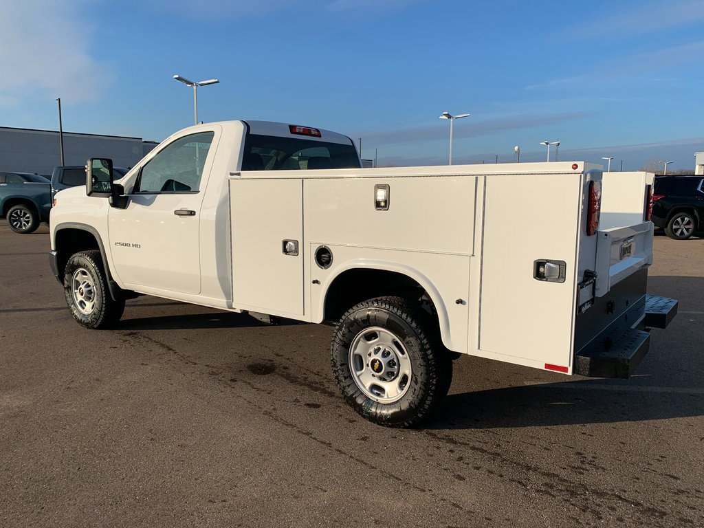 2024 Chevrolet Silverado 2500HD photo 3