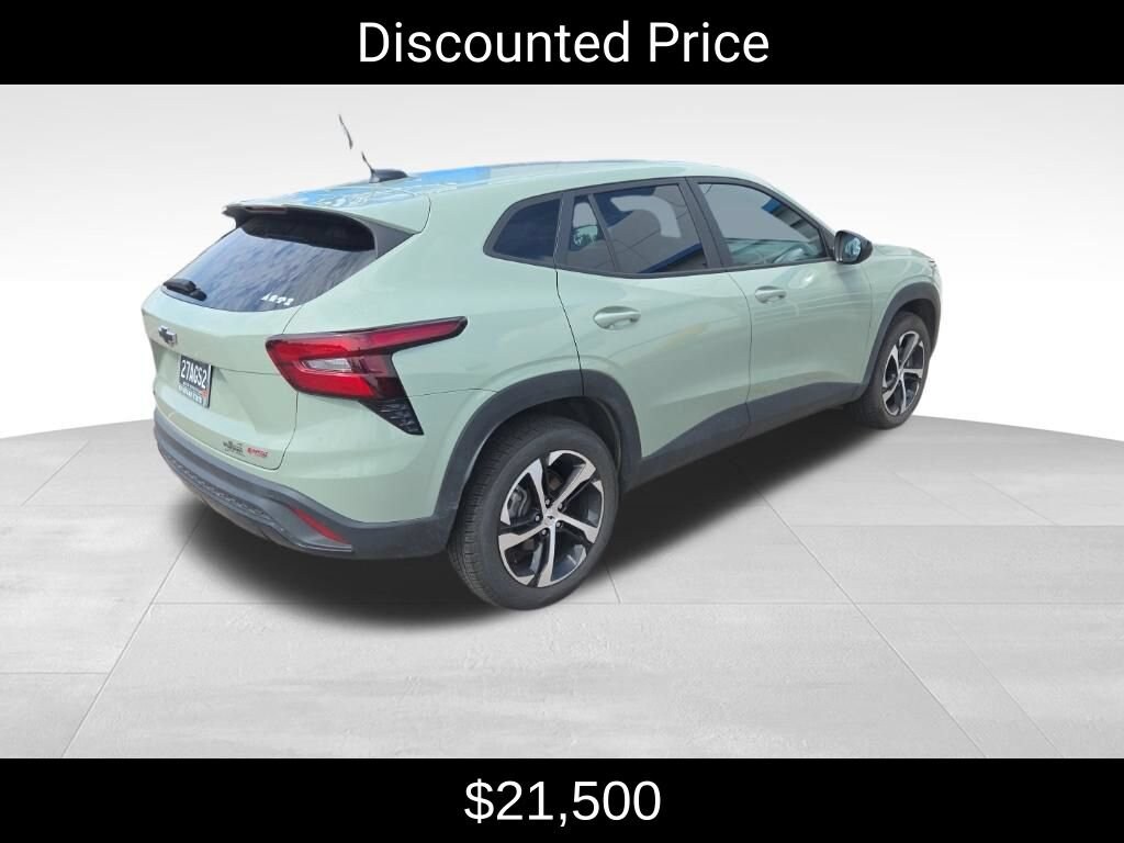 Used 2024 Chevrolet Trax 1RS SUV