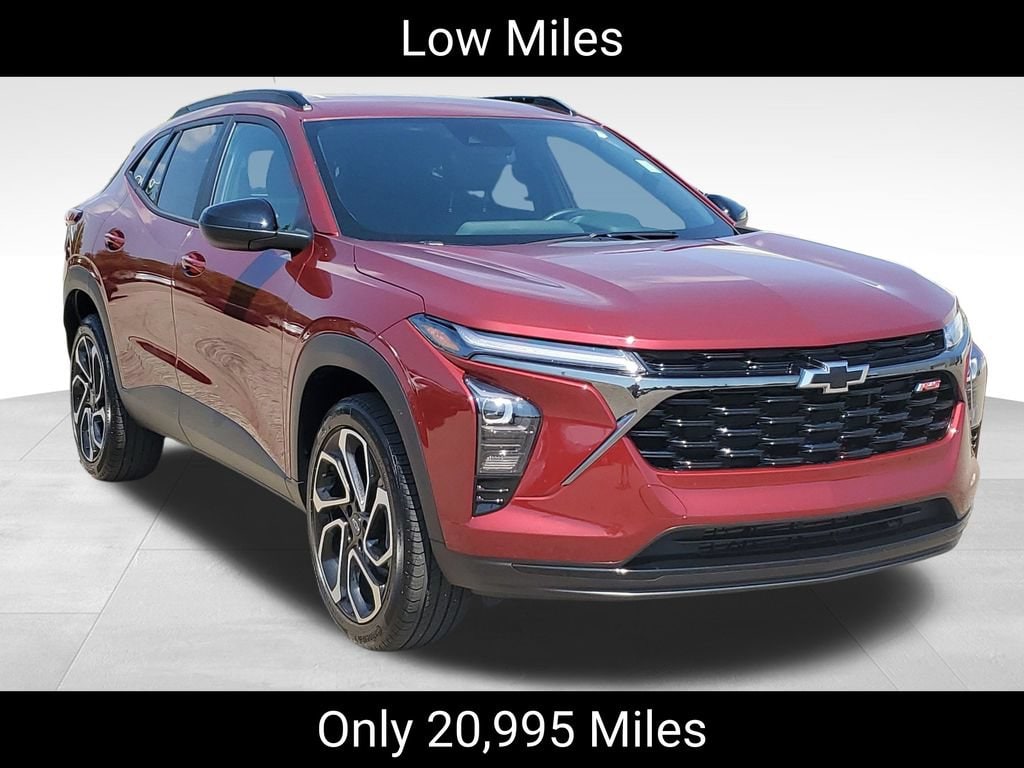 2024 Chevrolet Trax RS - Photo 2