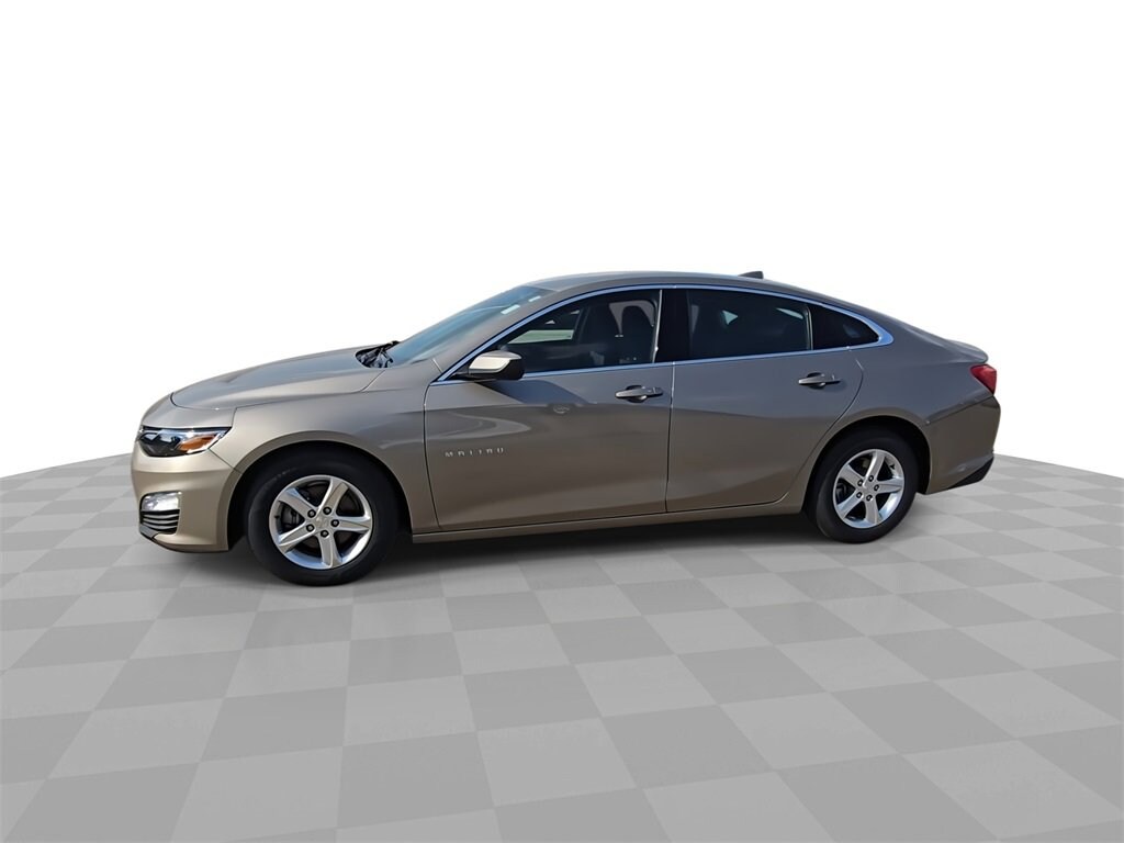 2024 Chevrolet Malibu 1LT photo 4