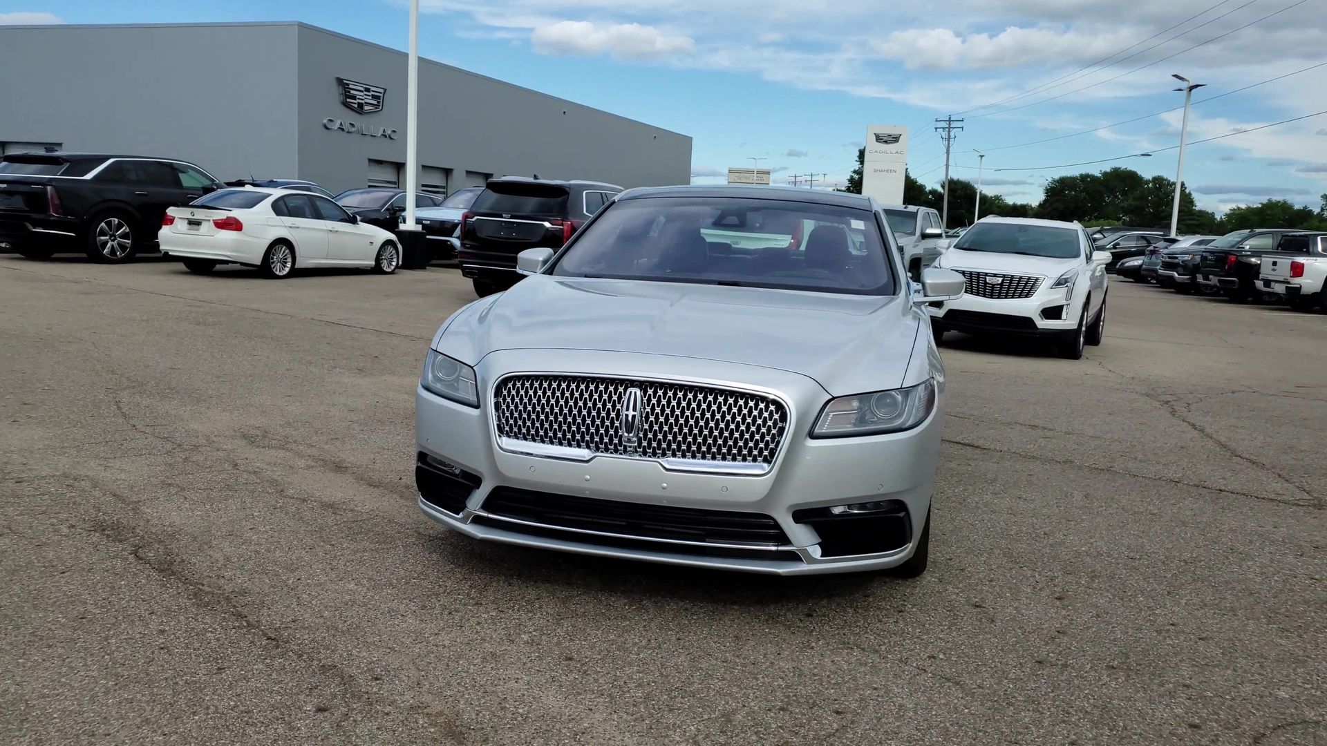 2018 Lincoln Continental Reserve photo 3