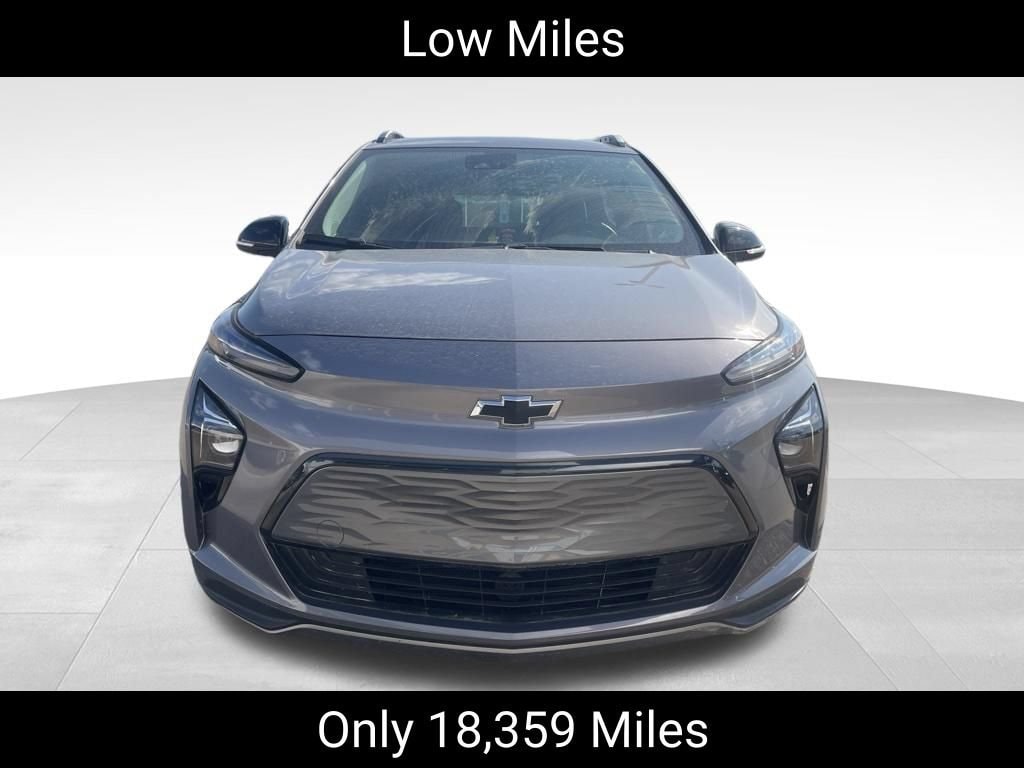 Used 2023 Chevrolet Bolt EUV LT with VIN 1G1FY6S03P4107381 for sale in Lansing, MI