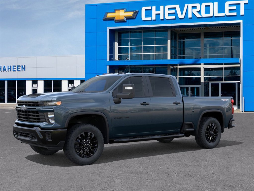 2026 Chevrolet Silverado 2500HD Custom photo 2
