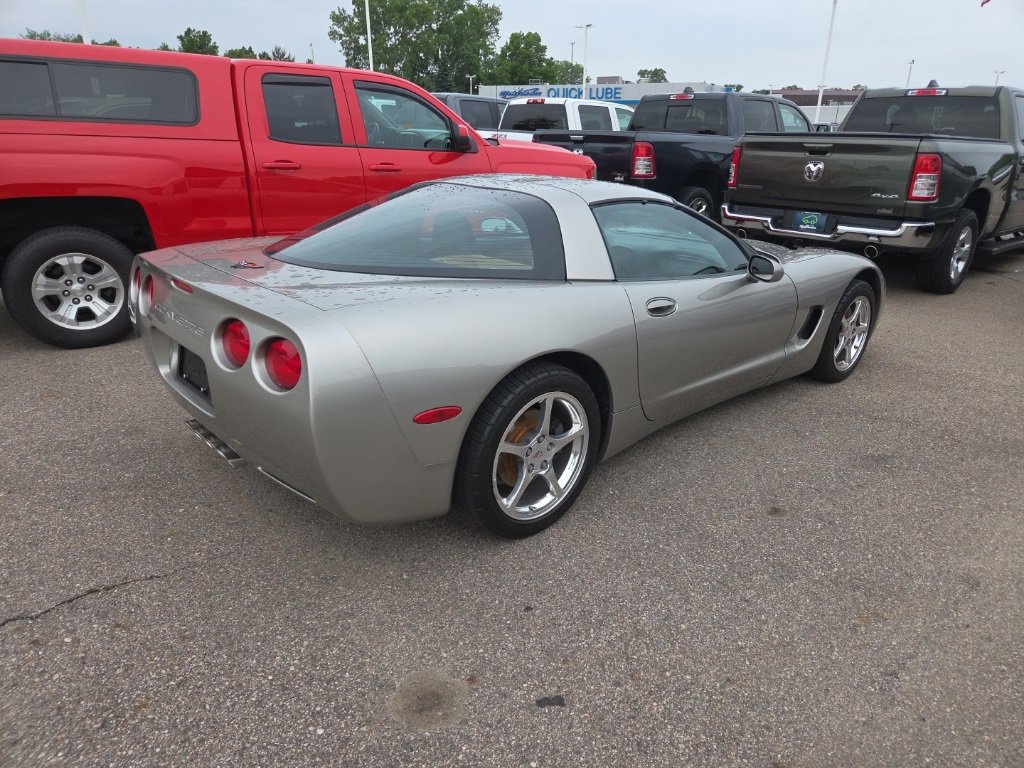 Used 2000 Chevrolet Corvette Base with VIN 1G1YY22G0Y5127470 for sale in Lansing, MI
