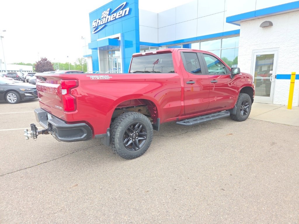 Used 2019 Chevrolet Silverado 1500 Custom with VIN 1GCRYCEF4KZ262651 for sale in Lansing, MI