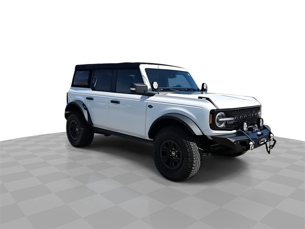 Used 2022 Ford Bronco 4-Door Wildtrak with VIN 1FMEE5DP1NLA72290 for sale in Lansing, MI