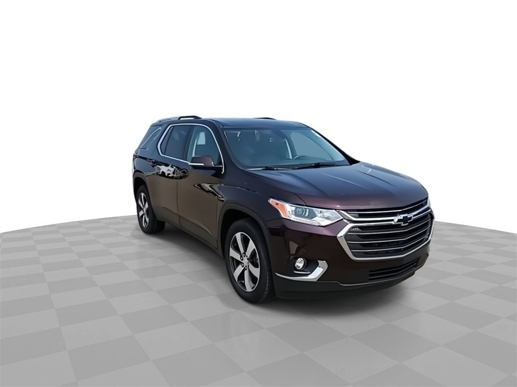 Used 2018 Chevrolet Traverse 3LT with VIN 1GNEVHKW5JJ175130 for sale in Lansing, MI