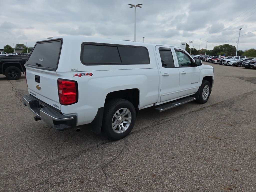2019 Chevrolet Silverado LT photo 4