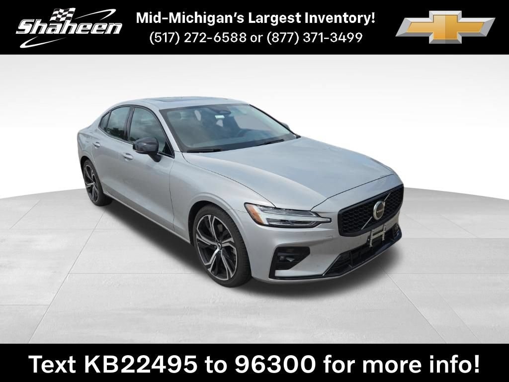 Used 2024 Volvo S60 Core Dark Theme Sedan