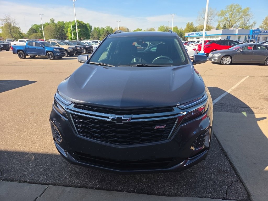 Used 2022 Chevrolet Equinox RS with VIN 3GNAXWEV6NS189705 for sale in Lansing, MI