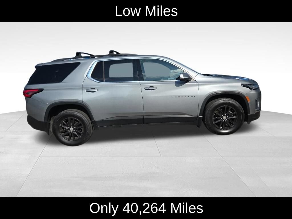 Used 2023 Chevrolet Traverse LT Cloth SUV