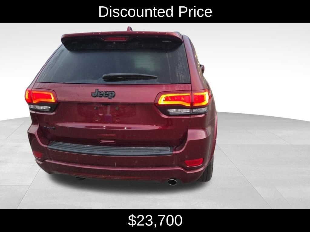 2020 Jeep Grand Cherokee Laredo photo 3