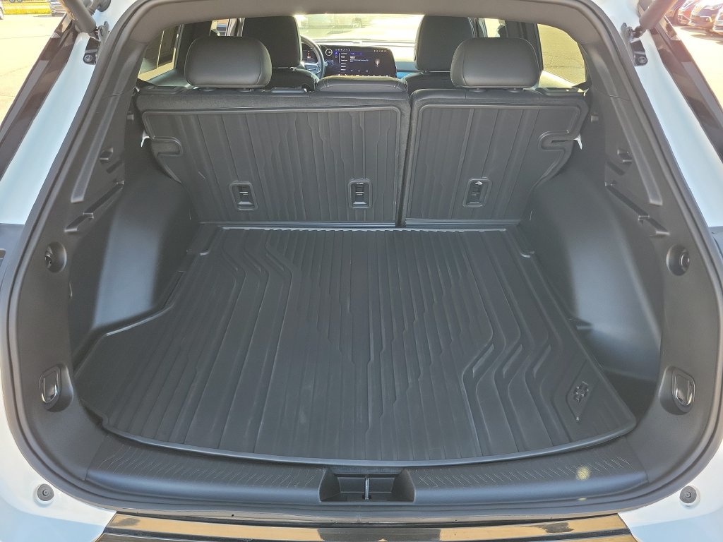 2025 Chevrolet Equinox EV LT - Photo 34