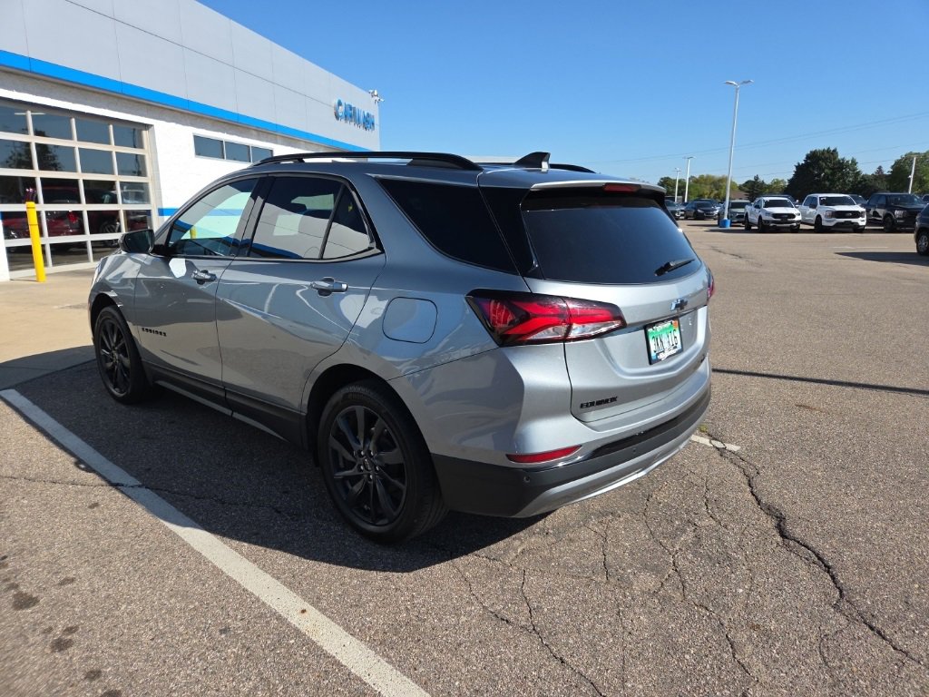 2024 Chevrolet Equinox RS photo 3