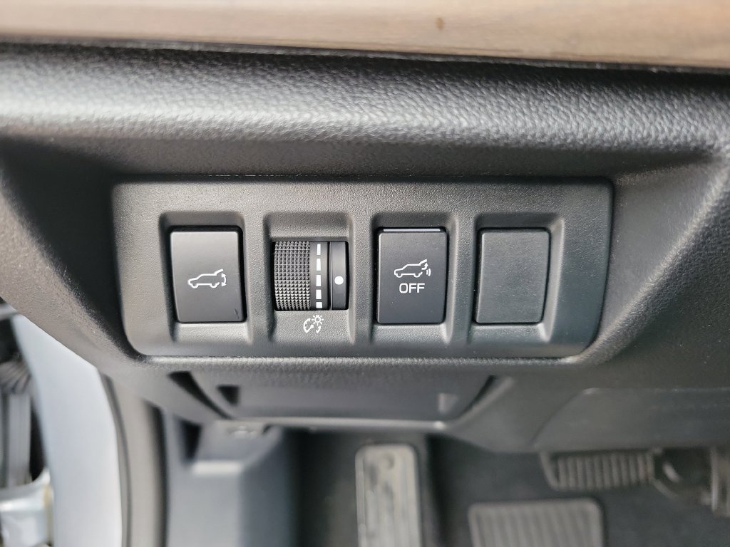 2024 Subaru Outback Limited - Photo 16