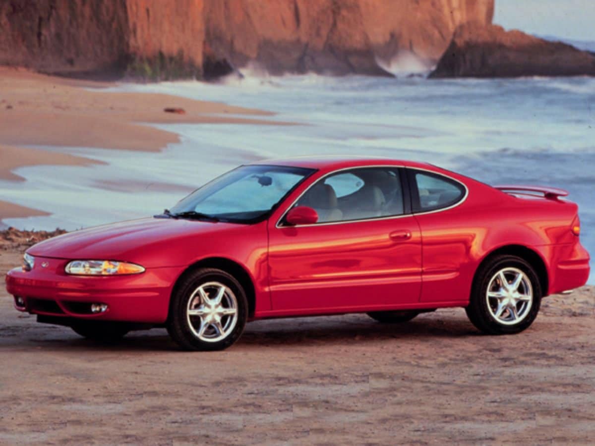 1999 Oldsmobile Alero GLS's photo