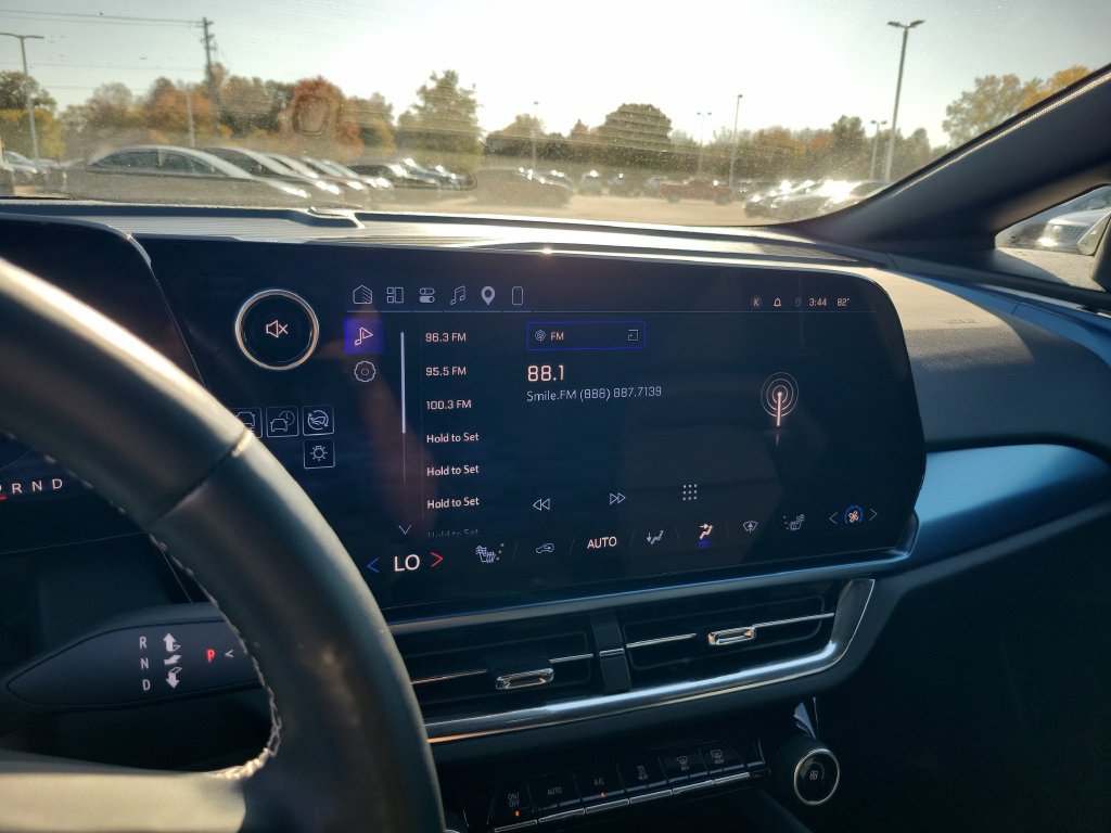 2025 Chevrolet Equinox EV LT - Photo 18