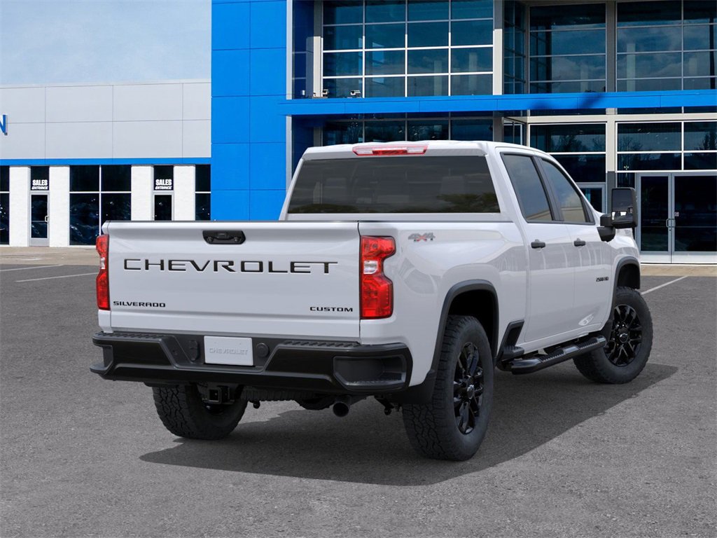 2026 Chevrolet Silverado 2500HD Custom photo 4