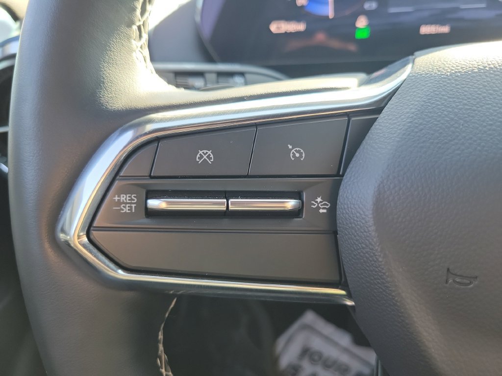2025 Chevrolet Equinox EV LT - Photo 12