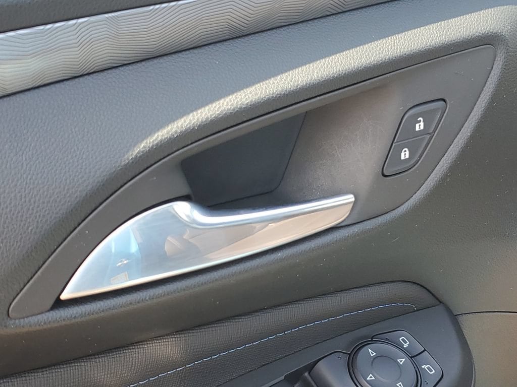 2025 Buick Envista Sport Touring - Photo 26
