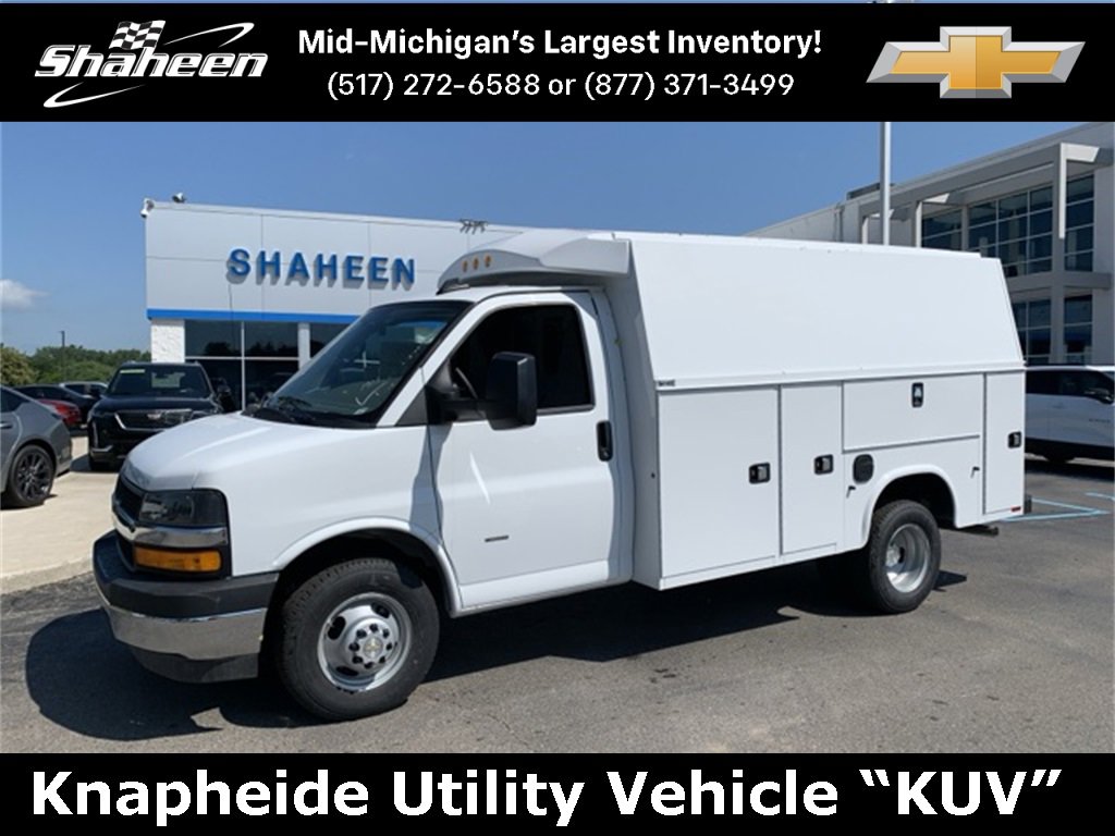 2024 Chevrolet Express Cutaway Base's photo