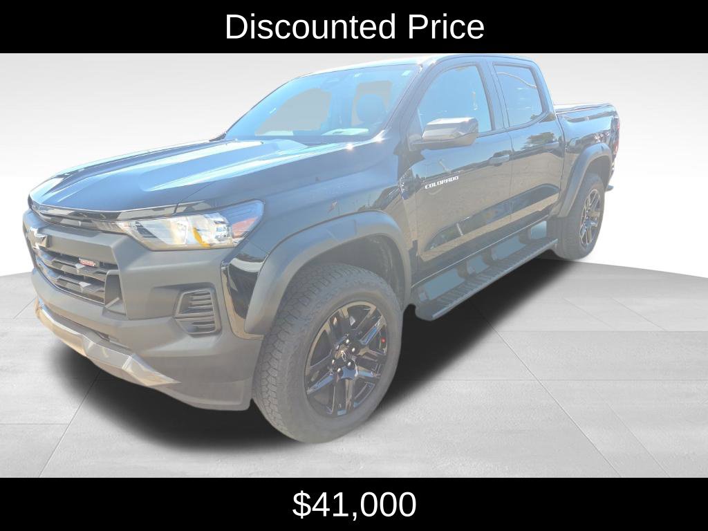 Used 2025 Chevrolet Colorado Trail Boss Truck Crew Cab