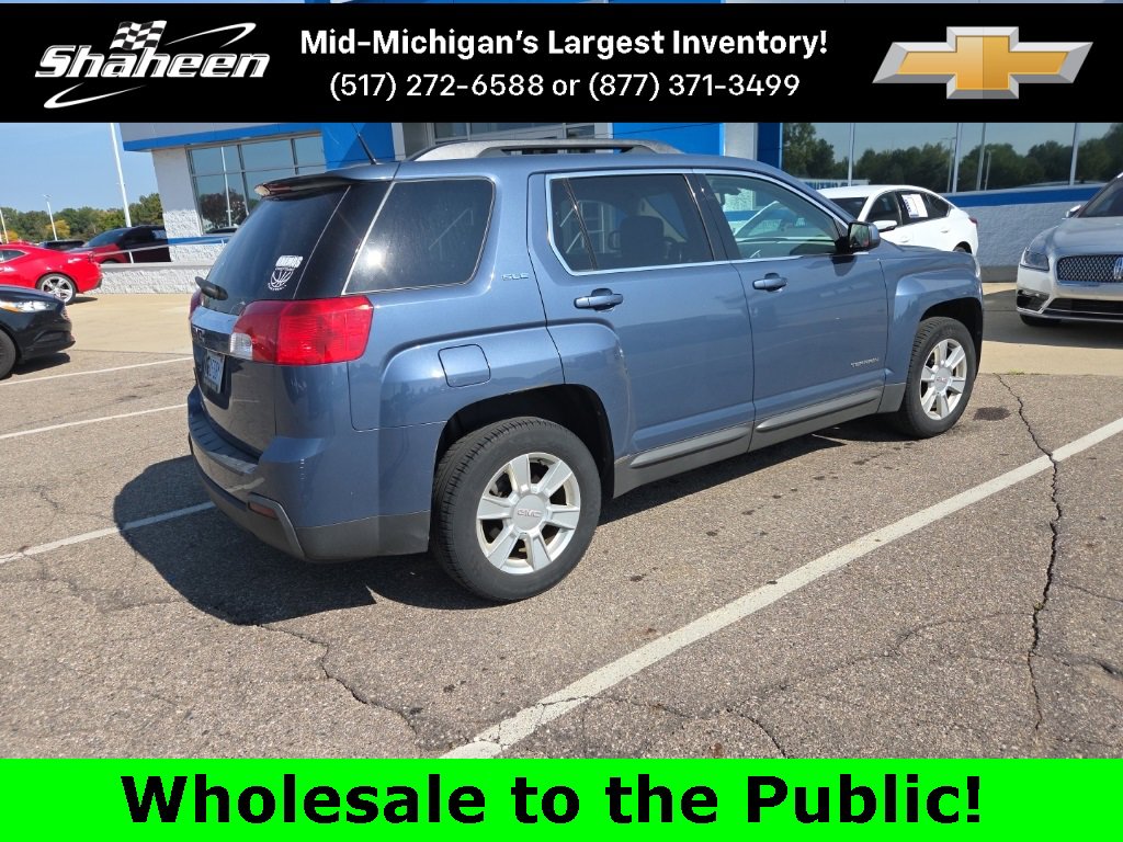 2011 Gmc Terrain SLE photo 2