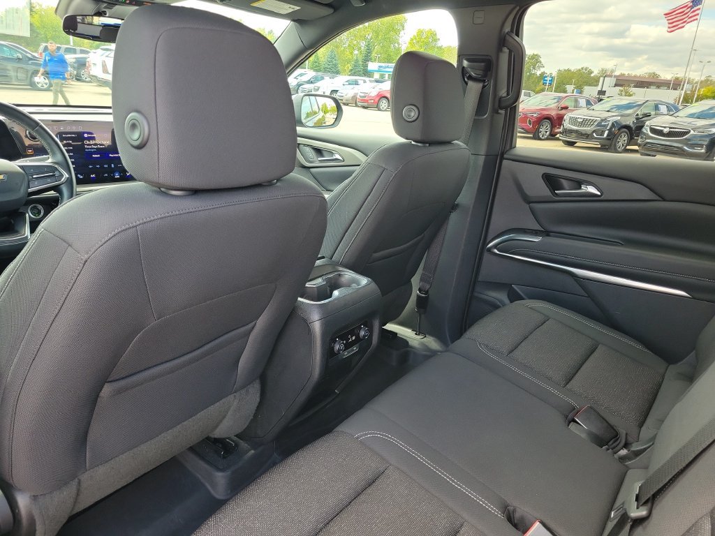 2024 Chevrolet Traverse LS - Photo 28