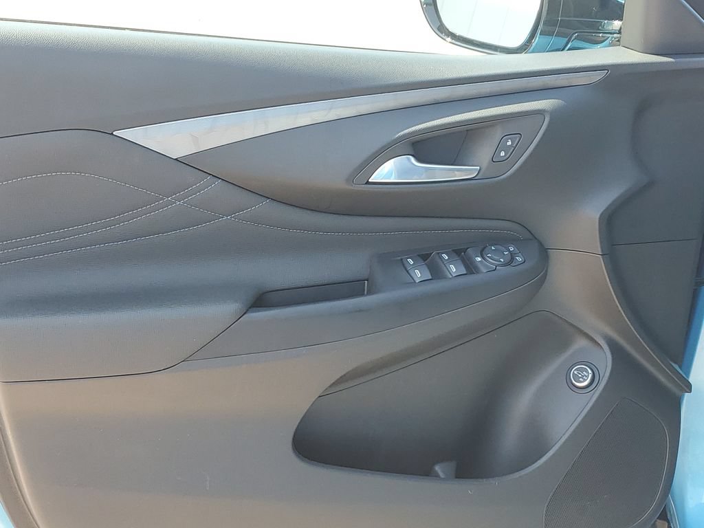 2025 Buick Envista Sport Touring - Photo 25
