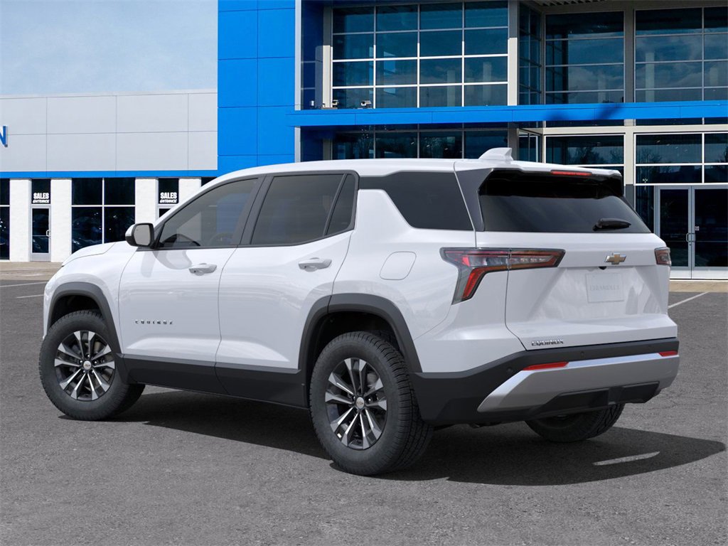 2025 Chevrolet Equinox LT photo 3