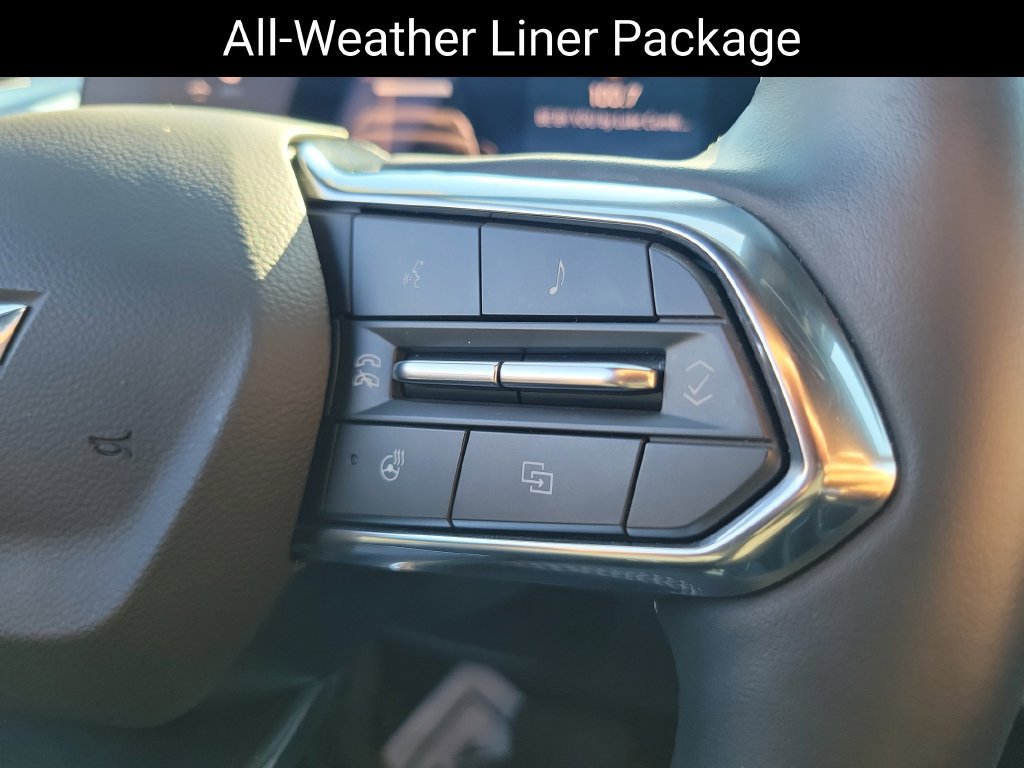 2025 Chevrolet Equinox EV LT - Photo 13