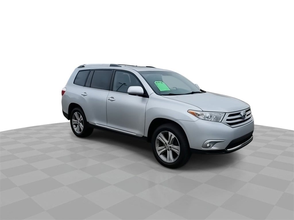 Used 2012 Toyota Highlander Limited with VIN 5TDDK3EH9CS138956 for sale in Lansing, MI