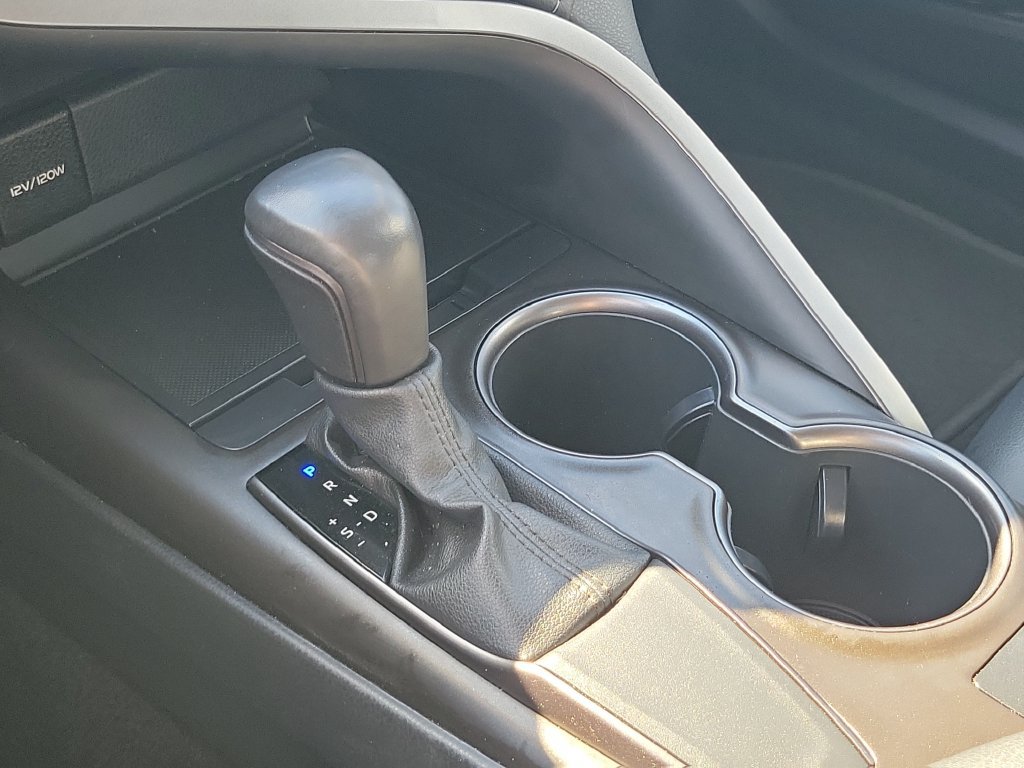 2023 Toyota Camry SE - Photo 23