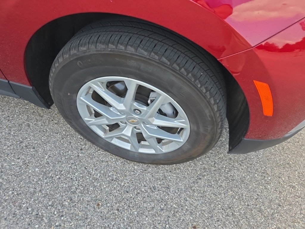 2023 Chevrolet Equinox LT photo 4