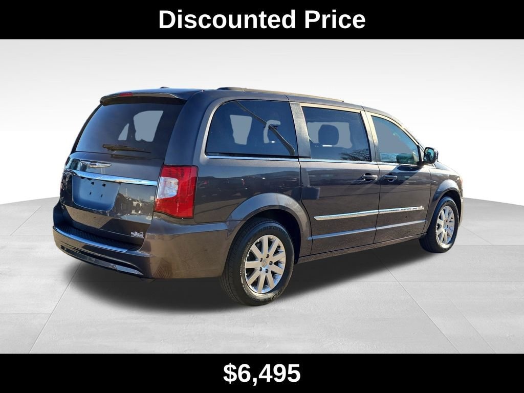 Used 2016 Chrysler Town & Country Touring Van LWB Passenger Van