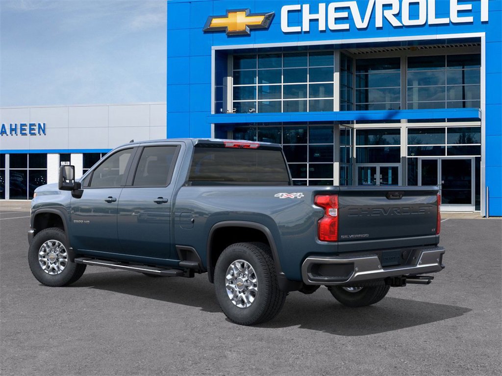 2026 Chevrolet Silverado 2500HD LT photo 3