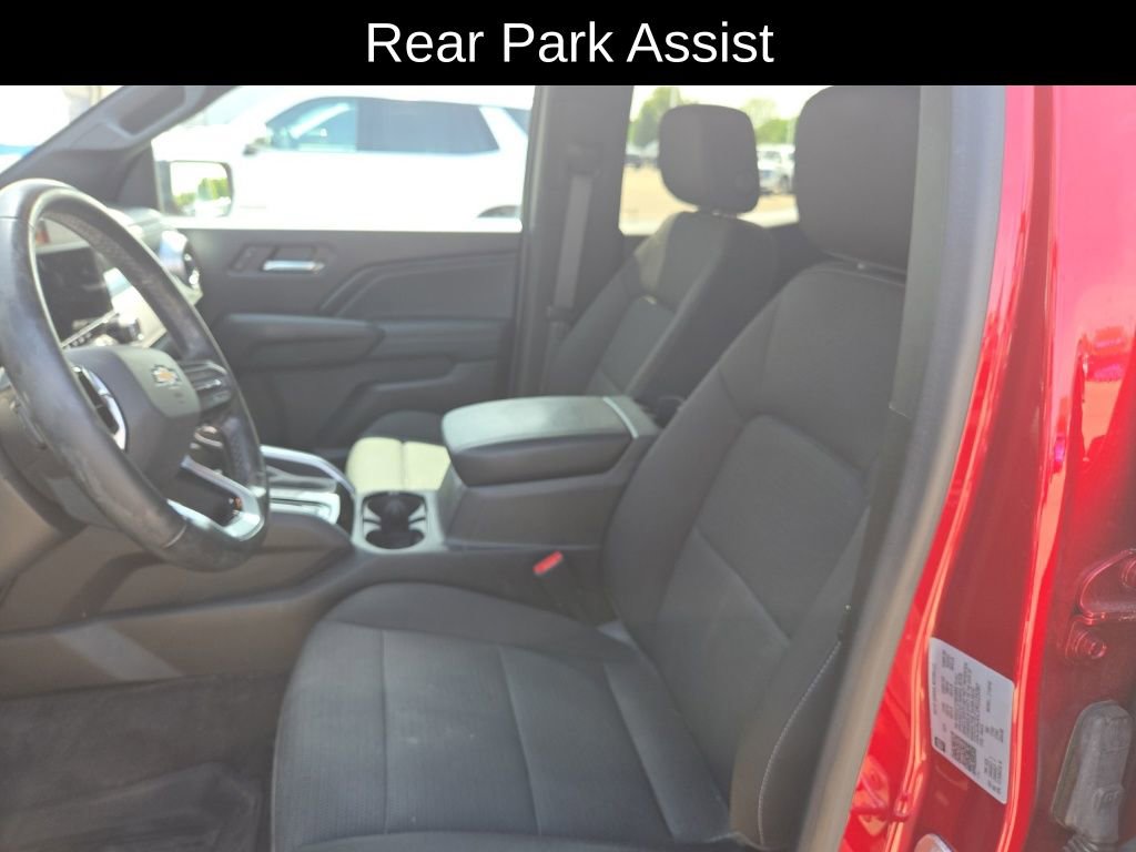 2024 Chevrolet Colorado LT - Photo 15