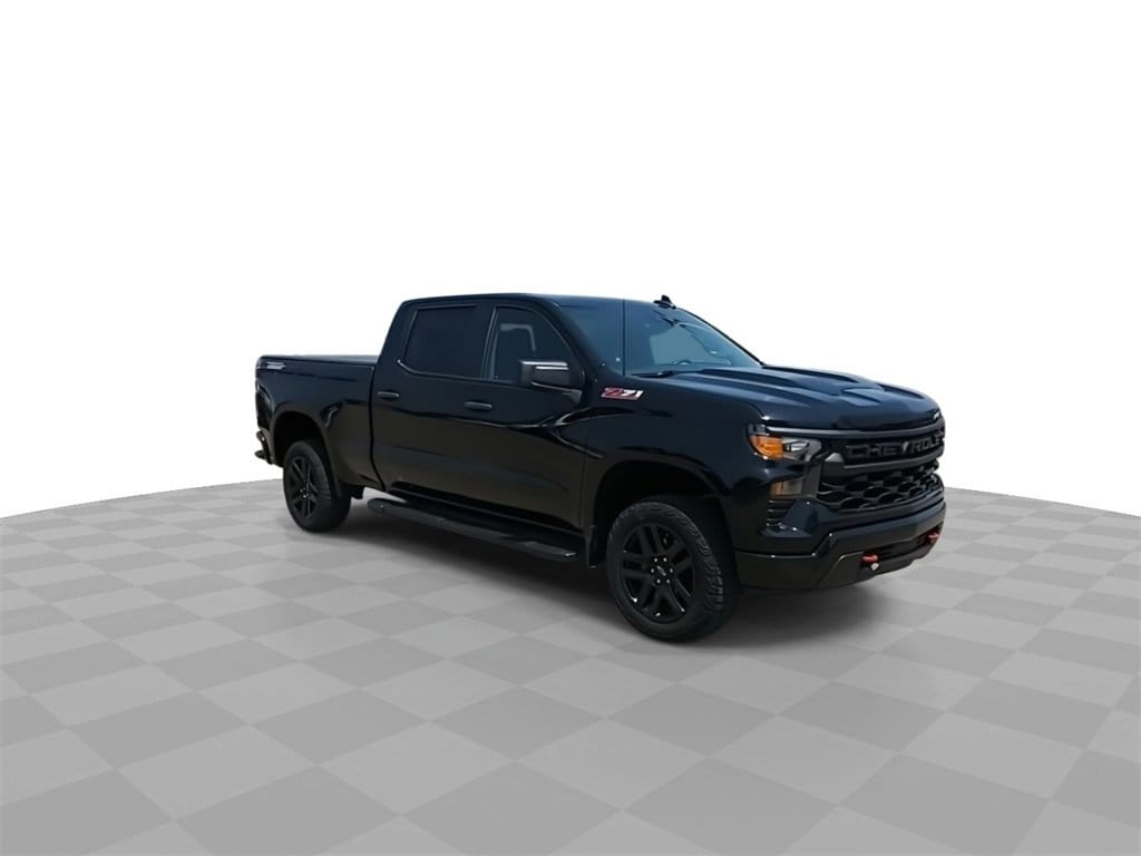 Used 2022 Chevrolet Silverado 1500 Custom with VIN 3GCPDCED1NG628085 for sale in Lansing, MI