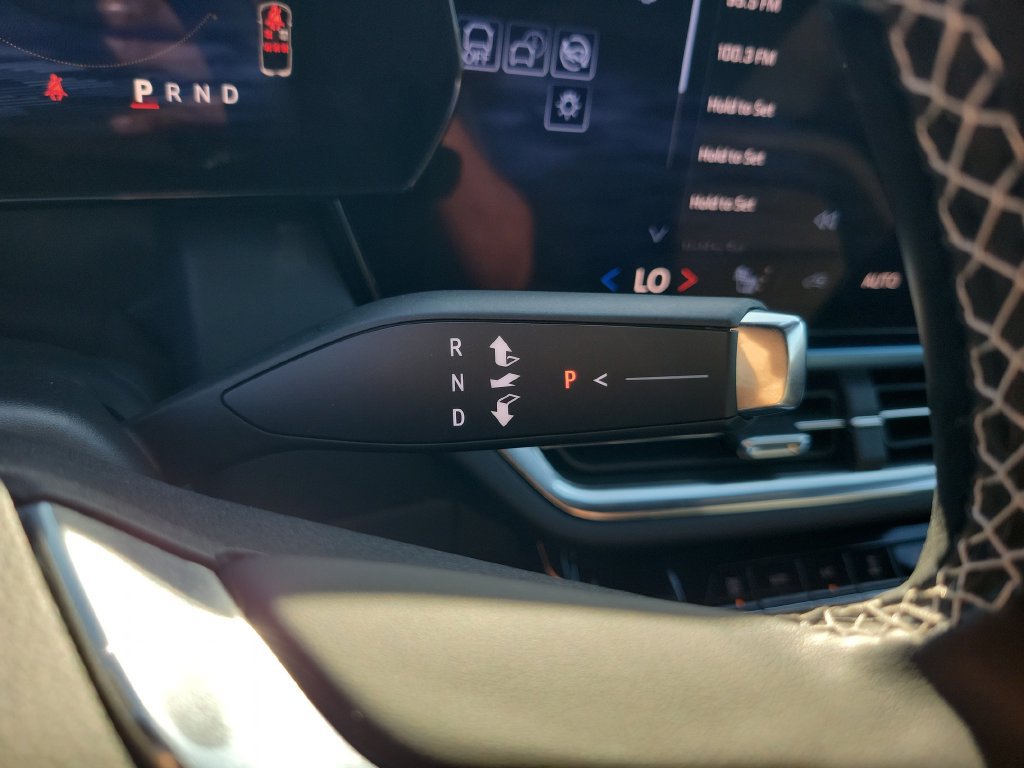 2025 Chevrolet Equinox EV LT - Photo 15