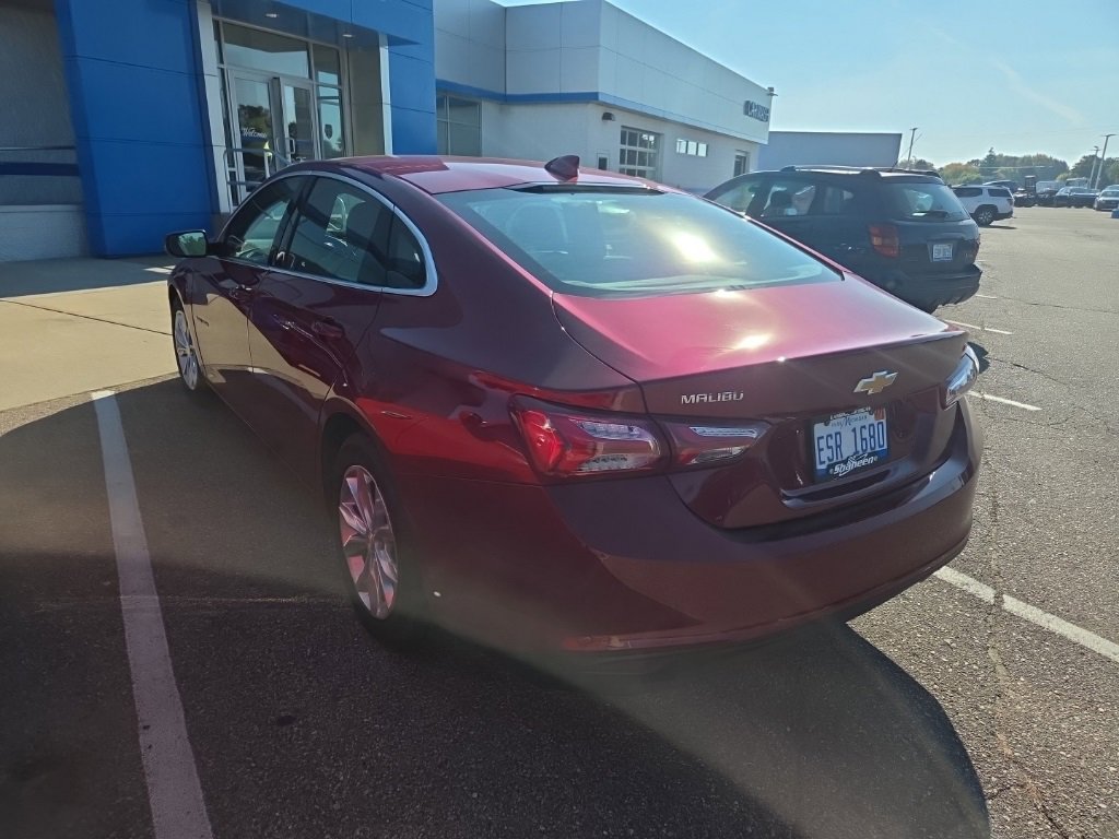 2021 Chevrolet Malibu 1LT photo 3