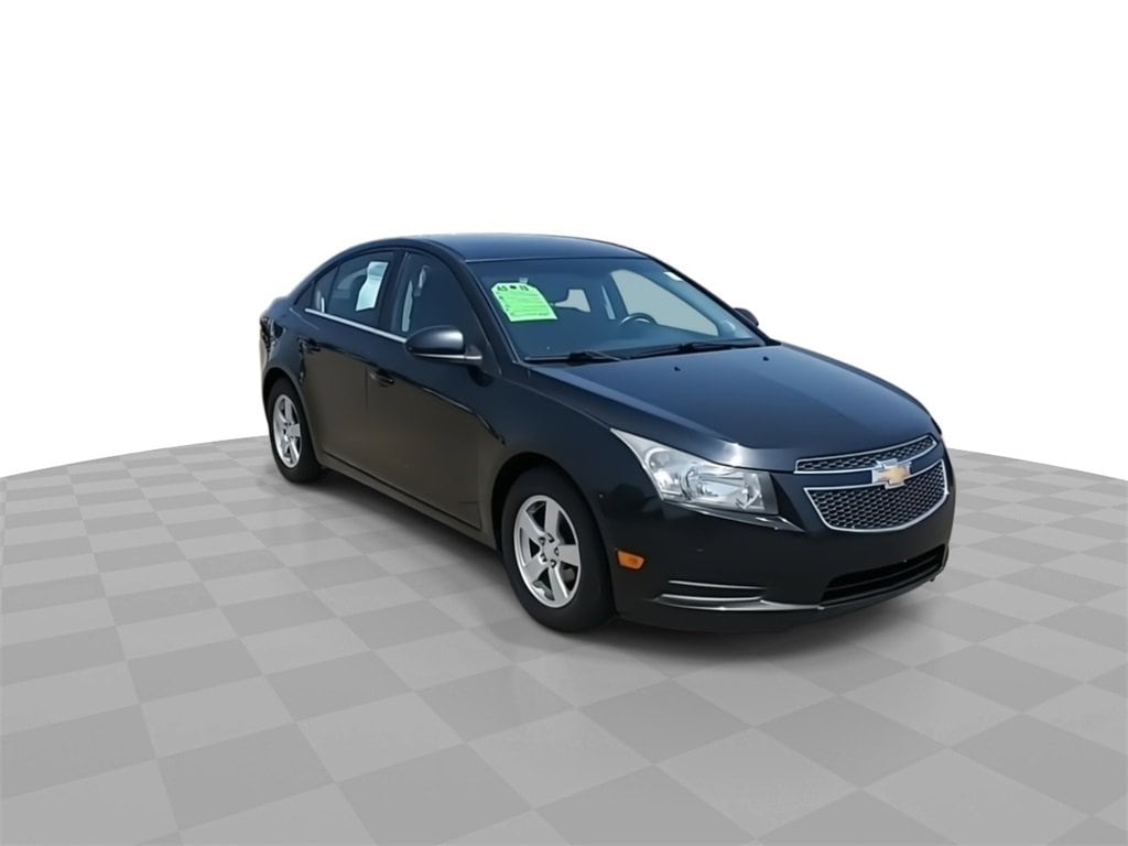 Used 2014 Chevrolet Cruze 1LT with VIN 1G1PC5SB4E7478141 for sale in Lansing, MI