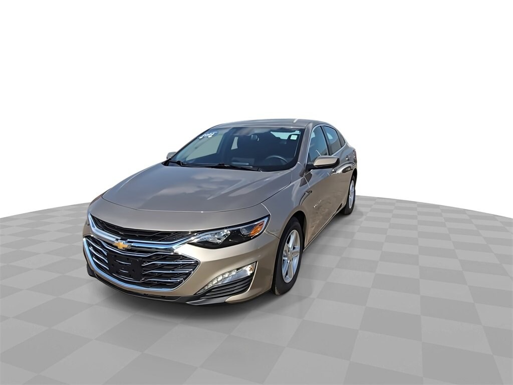 2024 Chevrolet Malibu 1LT photo 3