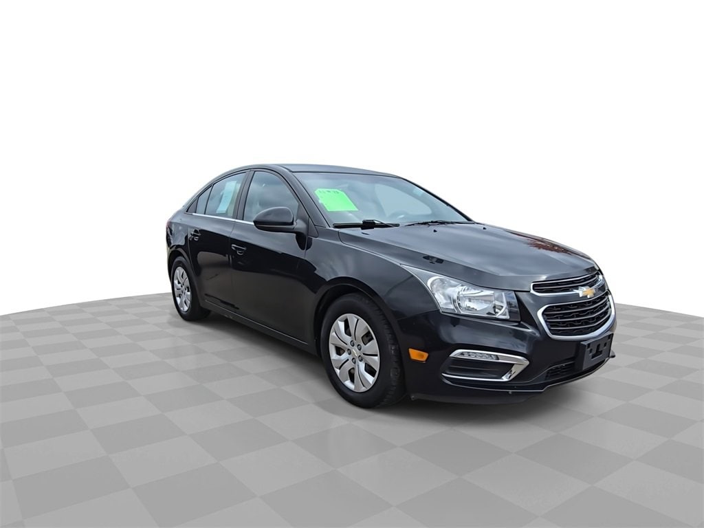 Used 2015 Chevrolet Cruze 1LT with VIN 1G1PC5SB7F7265301 for sale in Lansing, MI