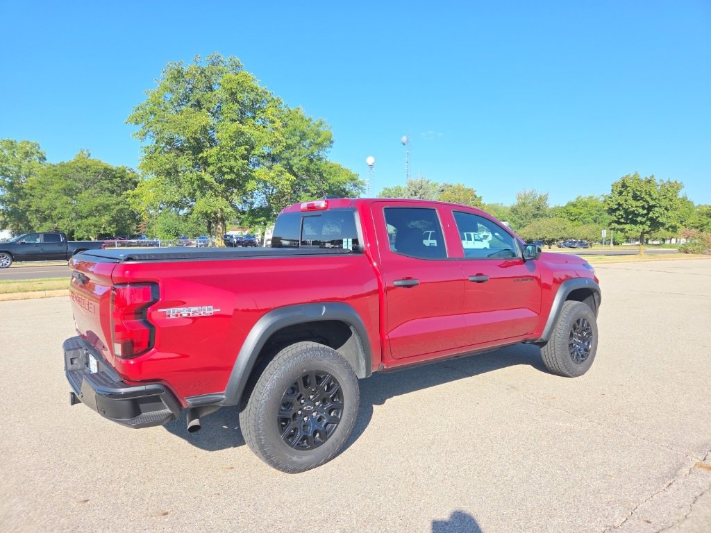2023 Chevrolet Colorado Trail Boss photo 2