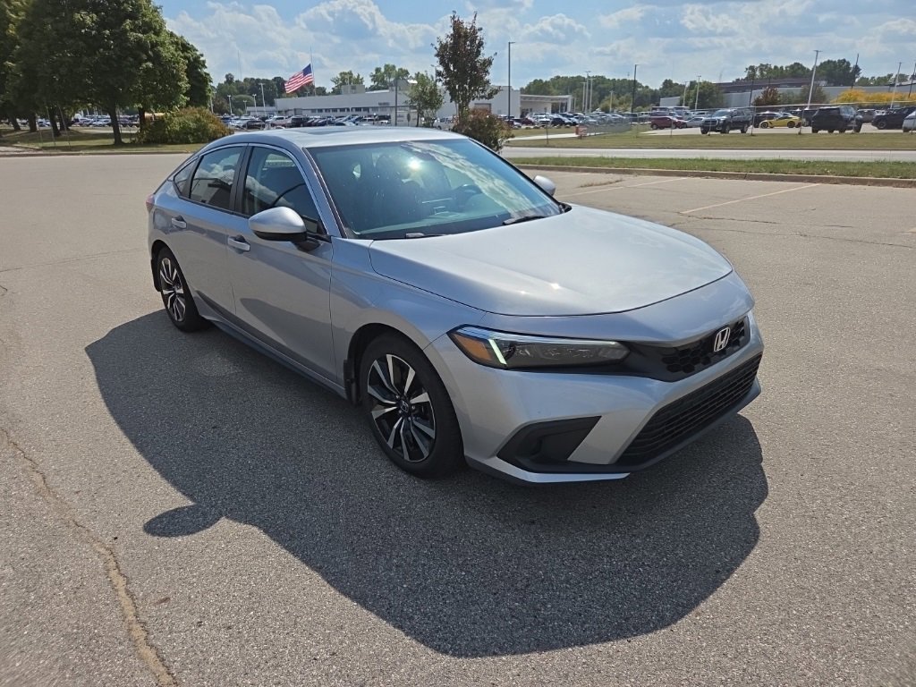 2024 Honda Civic EX-L Hatchback photo 3