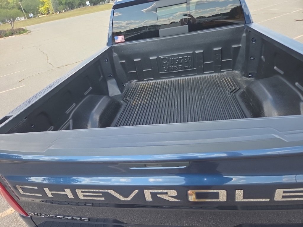 2020 Chevrolet Silverado 1500 RST photo 3