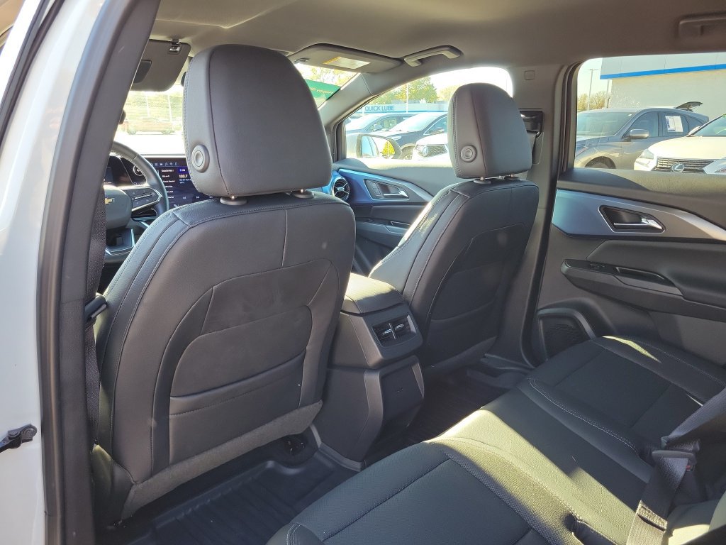 2025 Chevrolet Equinox EV LT - Photo 28