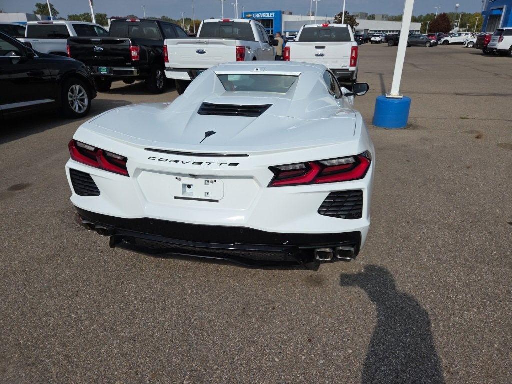 2022 Chevrolet Corvette Stingray 1LT Convertible photo 3