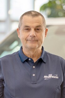 Staff member Tobbie Lansdell from ID_35912740ec8a