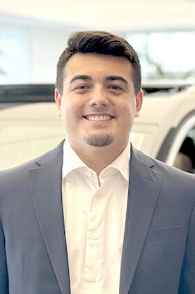 Staff member David Mendoza from ID_3c38d0327ed3